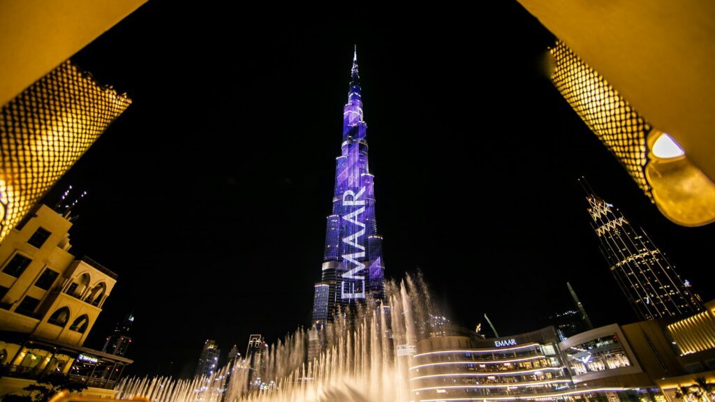 Secure your Burj Khalifa tickets with our insider guide. Skip lines, find the best deals, and discover prime visiting times to experience Dubai's iconic skyscraper.